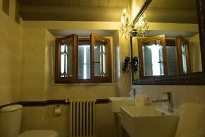 La Rocca Guest House & Spa