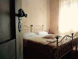 La Tavernola Agriturismo - Tenuta Mandia