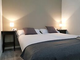 Apartamento Pintor Salvador Abril