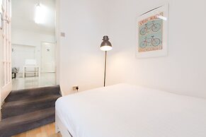 Wimbledon South by Allô Housing