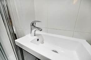 Bond Street Apartments