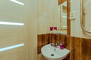 Apartments on Kuznechnyy 19