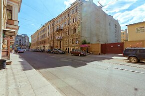 Apartments on Kuznechnyy 19