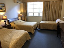 Ever Green Hotel