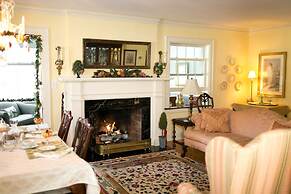 1810 Emerson House Bed & Breakfast - Adults Only