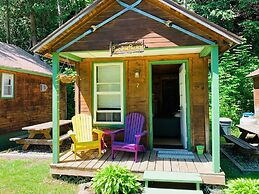 Pine Crest Motel And Cabins