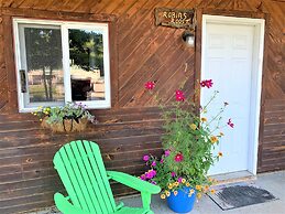 Pine Crest Motel And Cabins