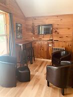 Pine Crest Motel And Cabins