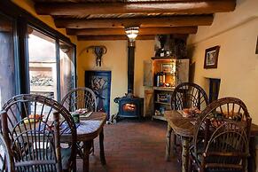 Adobe & Pines Inn