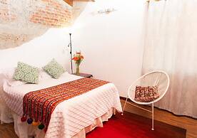 Quetzalroo Boutique Hostel