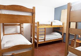 Quetzalroo Boutique Hostel