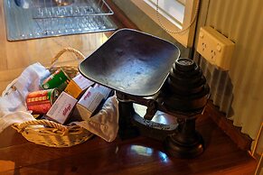 Observatory Cottages