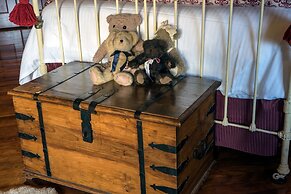 Observatory Cottages