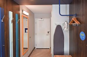 Tru by Hilton Lawrence