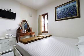 Jayagiri Guesthouse By Belgareti