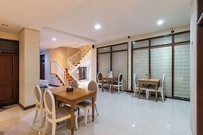 Jayagiri Guesthouse By Belgareti