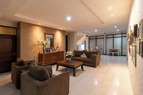 Jayagiri Guesthouse By Belgareti