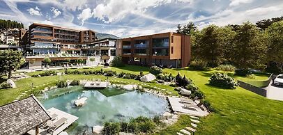 SONNENBERG | Panorama Dolomites Wellbeing