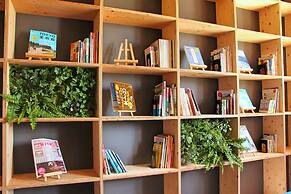 Travel&Book Hotel Hulaton Cabin Takamatsu - Hostel