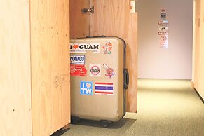 Travel&Book Hotel Hulaton Cabin Takamatsu - Hostel