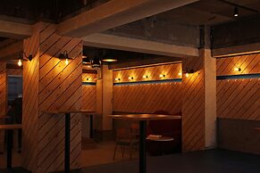 Travel&Book Hotel Hulaton Cabin Takamatsu - Hostel