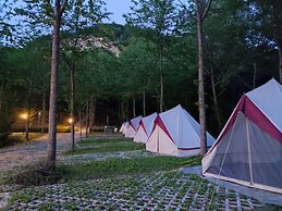 Saecula Natural Village Experience