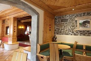 Albergo Centrale Forni