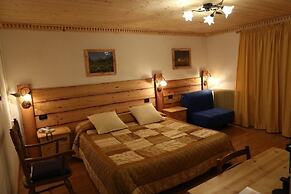 Albergo Centrale Forni