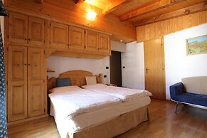 Albergo Centrale Forni