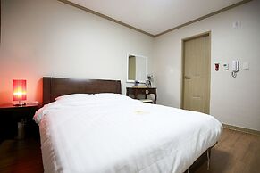 Crystal Residence Hotel