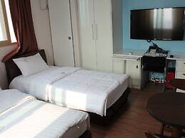 Crystal Residence Hotel