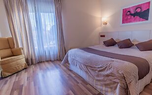 Hostal Rural El Caño by Viverestays