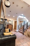 Hostal Rural El Caño by Viverestays