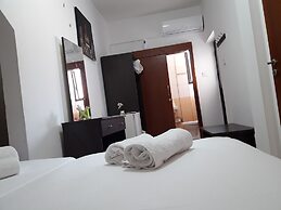 Marina's Rooms