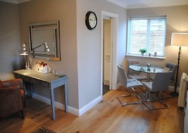 Elizabeth Court House