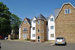 Elizabeth Court House