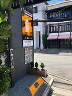 Hobnob Hostel - Adults Only
