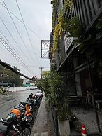 Hobnob Hostel - Adults Only