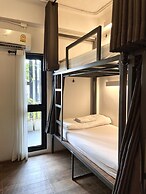 Hobnob Hostel - Adults Only