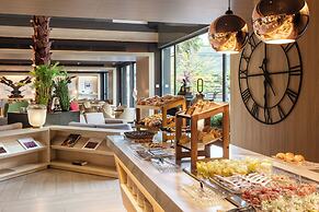 The Level at Melia Castilla