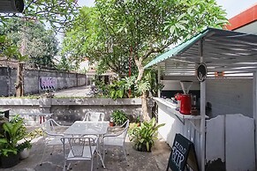 Indopurejoy House - Komala Indah Cottages - Hostel