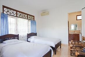 Indopurejoy House - Komala Indah Cottages - Hostel