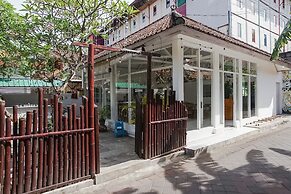 Indopurejoy House - Komala Indah Cottages - Hostel