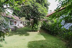 Indopurejoy House - Komala Indah Cottages - Hostel