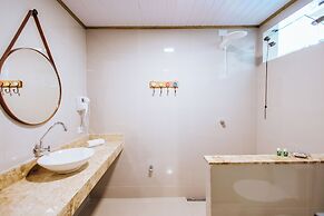 VELINN Pousada Praia do Perequê