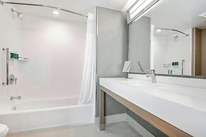 Courtyard by Marriott Raleigh Cary/Parkside Town Commons