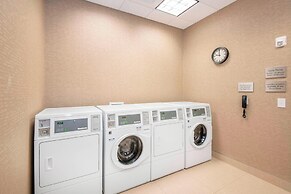 Courtyard by Marriott Raleigh Cary/Parkside Town Commons