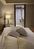 Premium Tower Suites