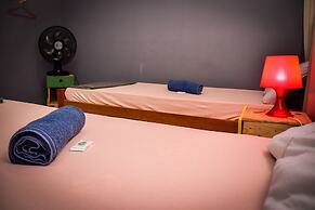 Reef Hostel & Pousada