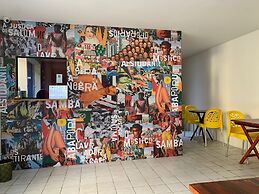 Reef Hostel & Pousada